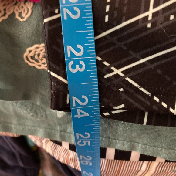 LL Bean Leggings Womens Sz LP Navy Geometric Patterned Stretch Comfort Ankle - Picture 10 of 10